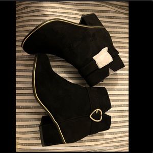Girl heel booties